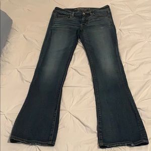 Ladies American Eagle Skinny Kick Jeans
